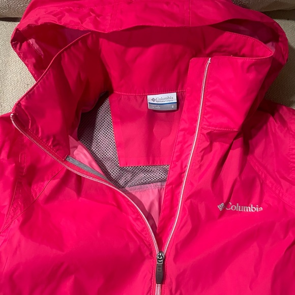 Columbia Rain Jacket - Picture 3 of 5